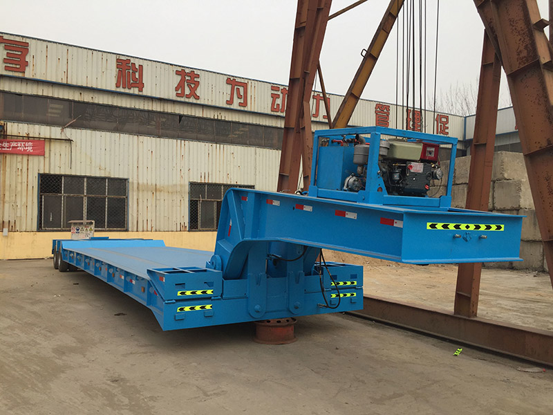 Semi-remorque surbaissée Semi Trailer Low Loader