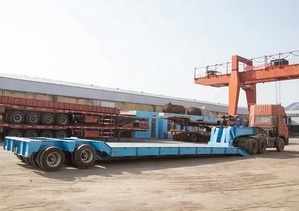 remorque surbaissée lowboy trailer